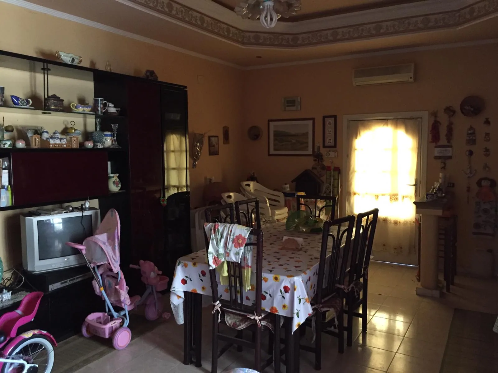 Villa con Terreno