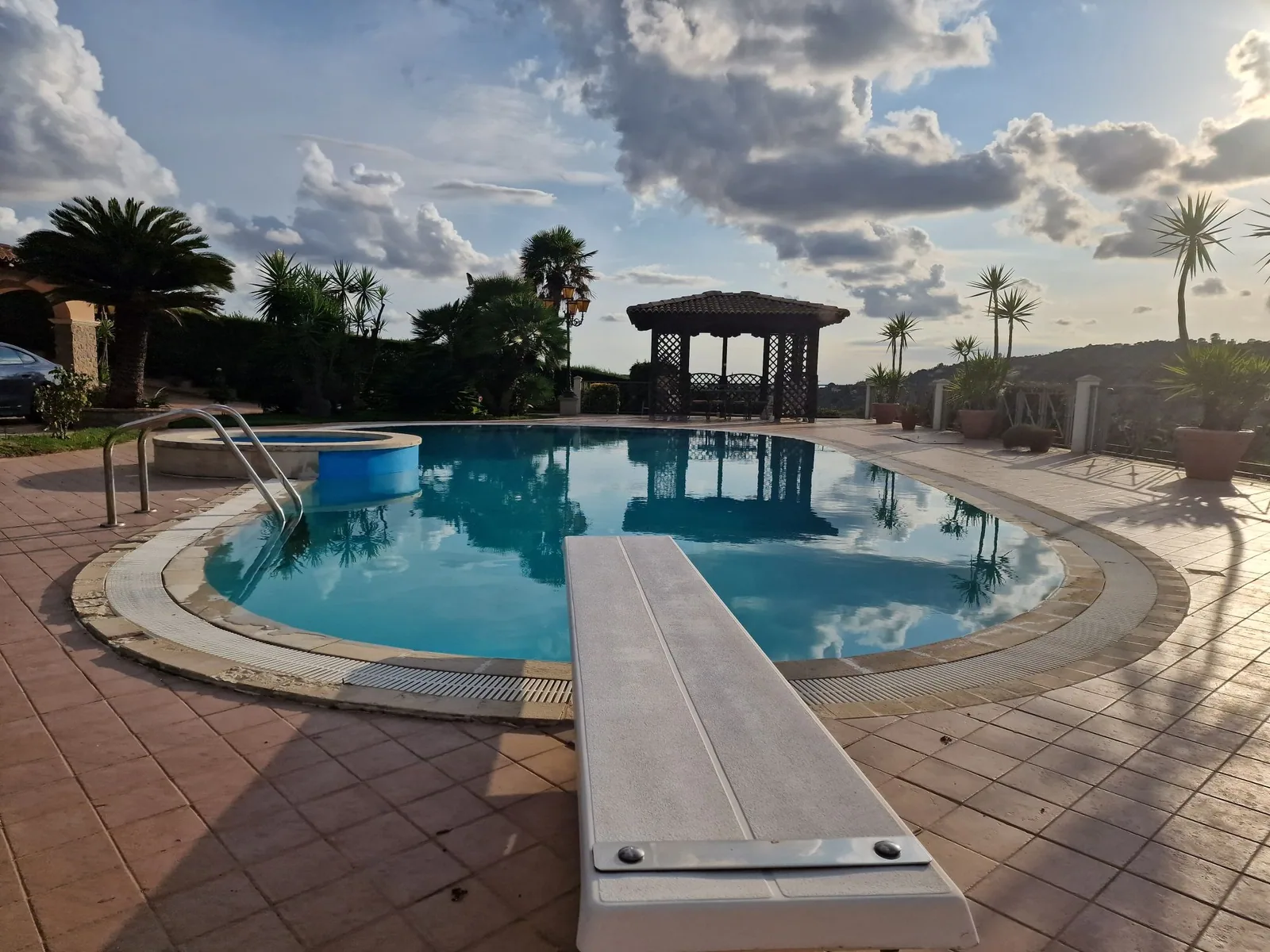 Magnifica villa con piscina